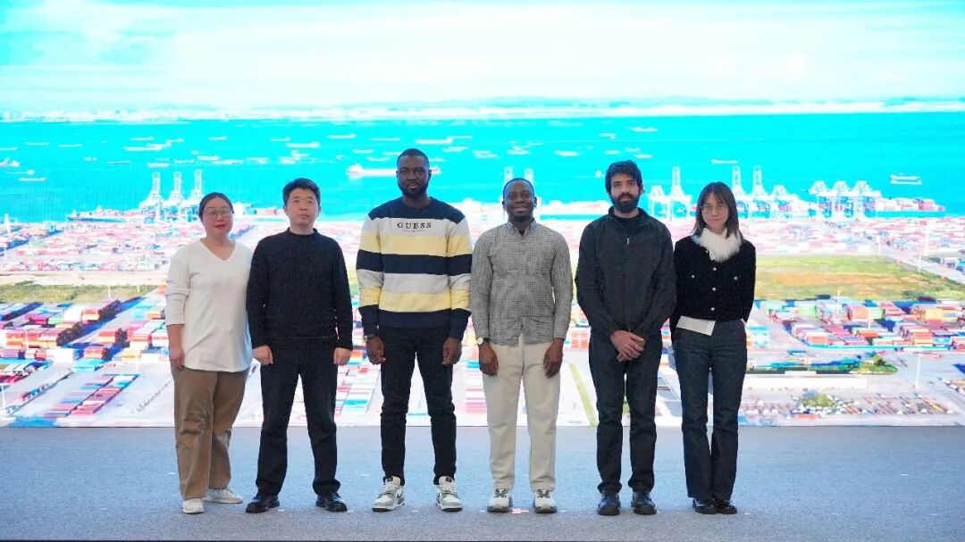 A Delegation Led by AWUDU, Chairman of the Beijing Ghanaian Association, Visits Toodudu of IBI